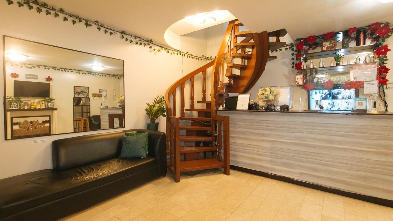 Nearest Hostel Pasay City By Reddoorz Exterior foto