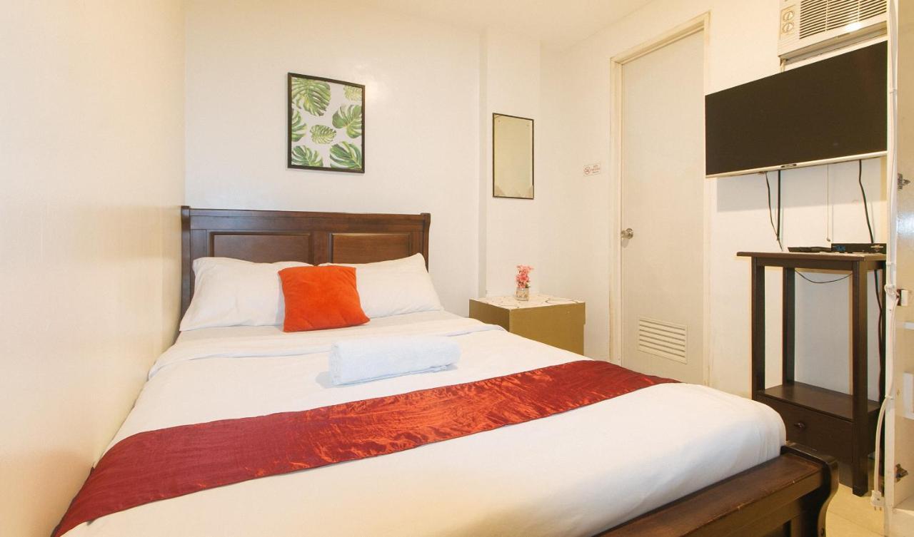 Nearest Hostel Pasay City By Reddoorz Exterior foto