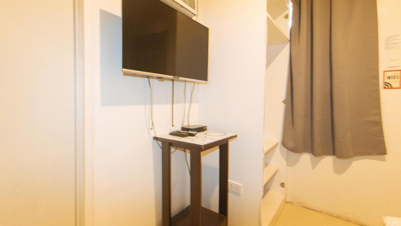 Nearest Hostel Pasay City By Reddoorz Exterior foto
